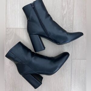 Madden Girl Black Booties | 10